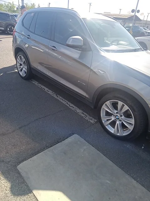 Used 2016 Gray BMW sDrive28i image 2