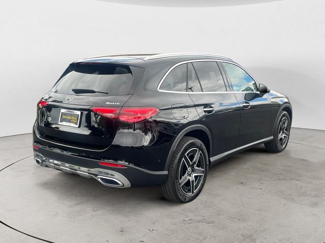 New 2026 Black Mercedes-Benz GLC 300 image 5