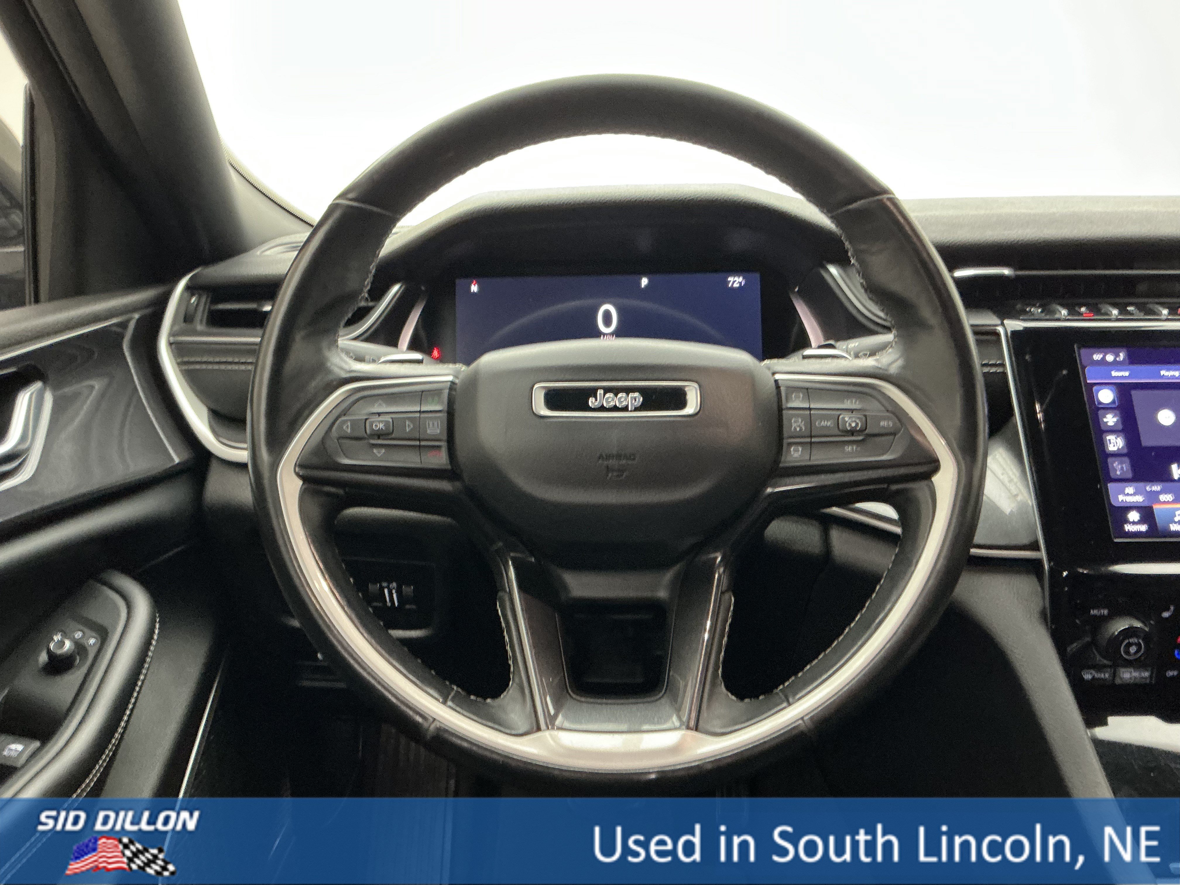 Used 2021 Diamond Black Crystal Pearlcoat Jeep Altitude image 21