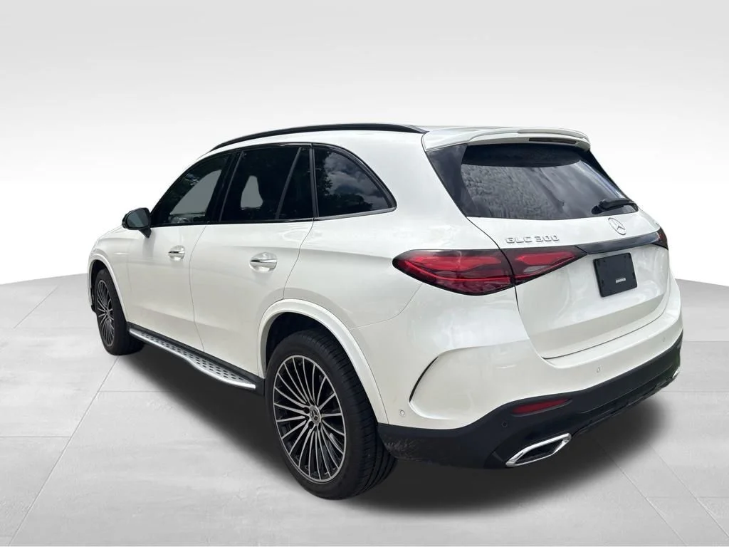 Used 2023 White Mercedes-Benz GLC 300 image 7