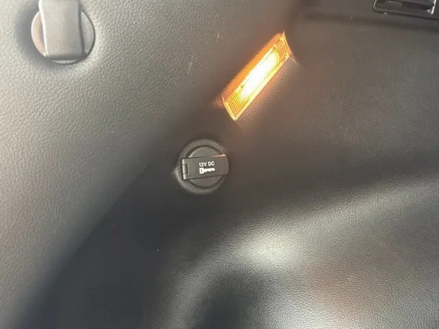 Used 2022  Jeep Latitude Lux image 28