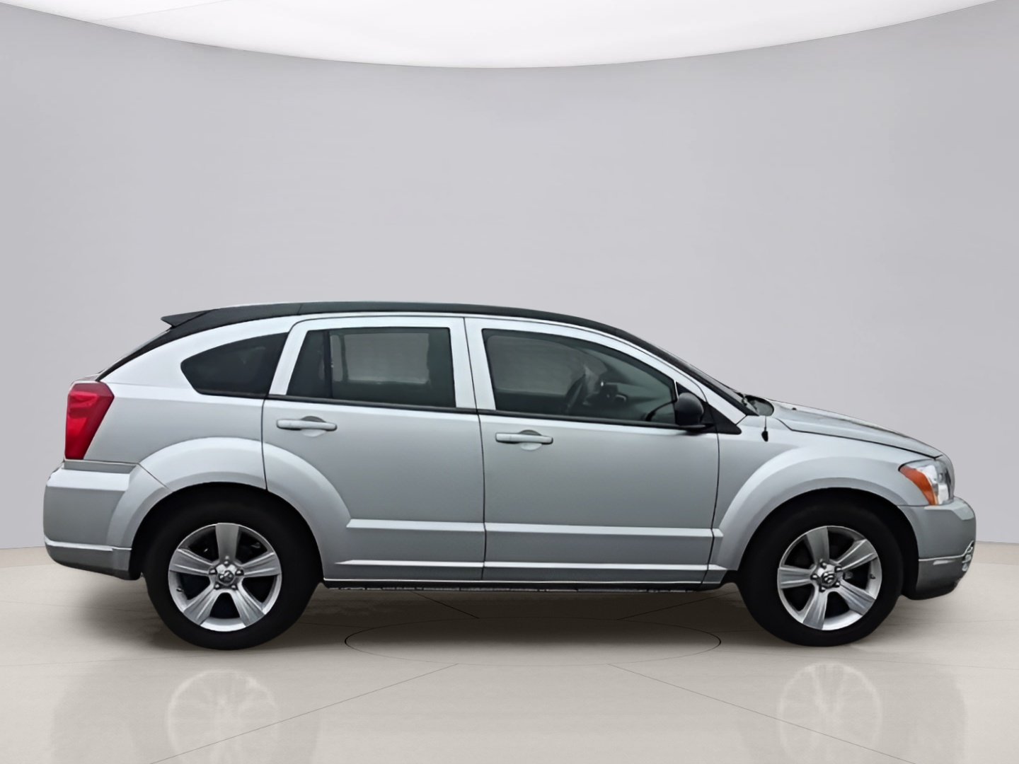 Used 2010 Silver Dodge SXT image 8