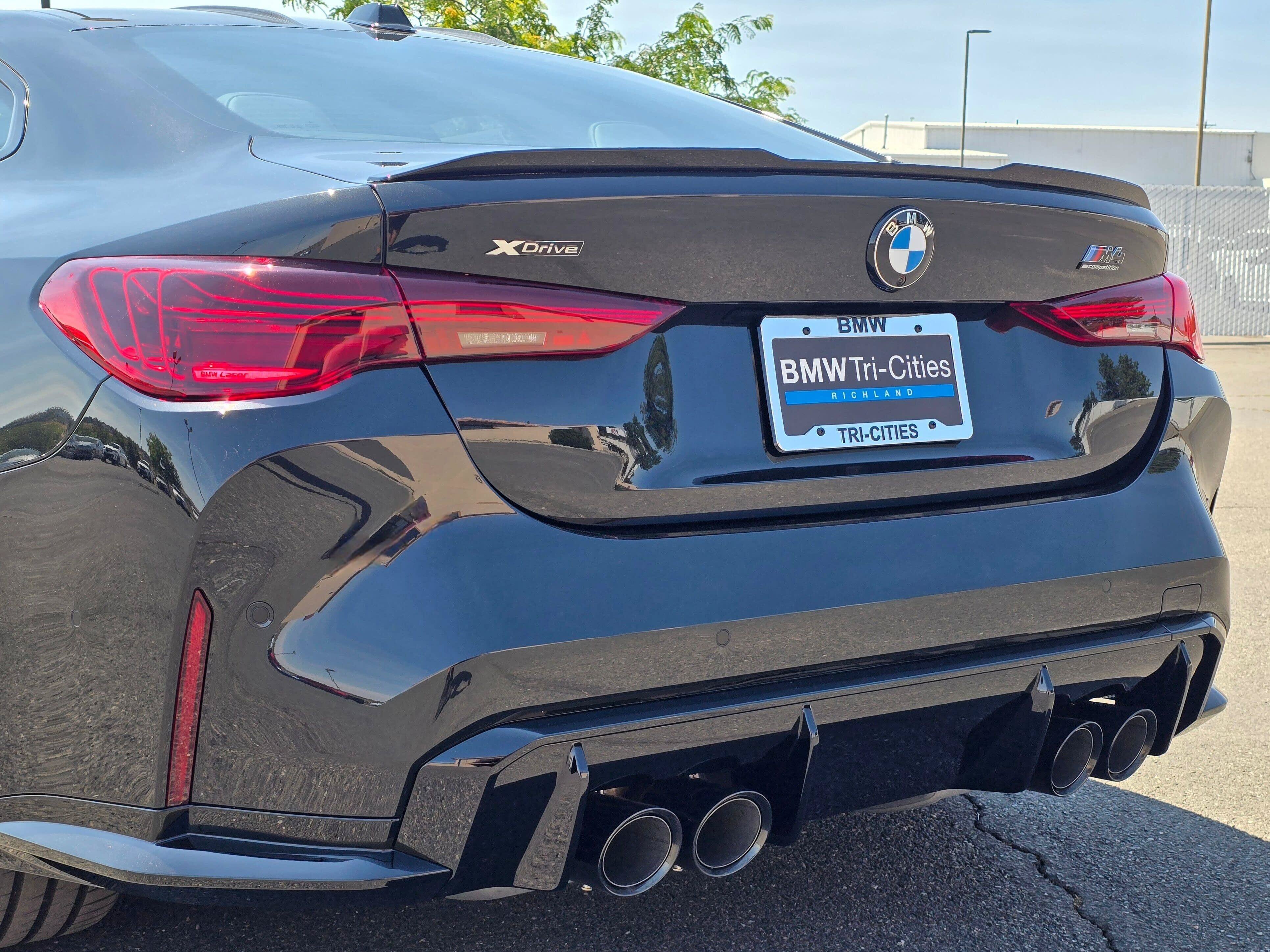 New 2027 Black Sapphire Metallic BMW Competition xDrive image 7