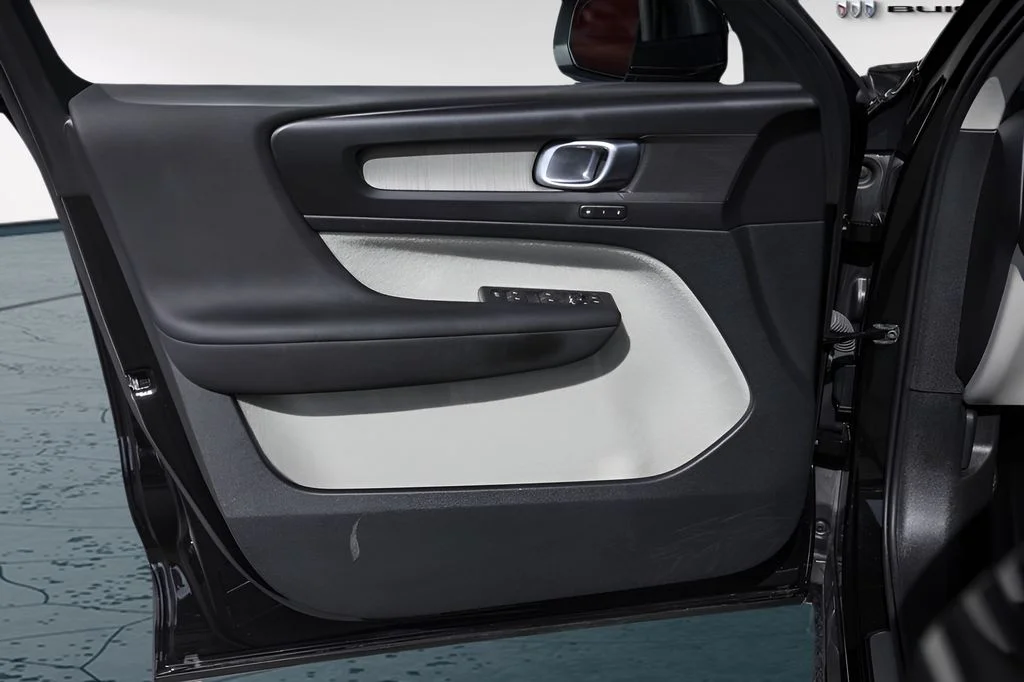 Used 2020 Black Volvo T5 Inscription image 25