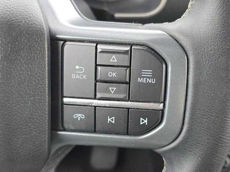 Certified Used 2023 Oxford White Ford XLT image 18