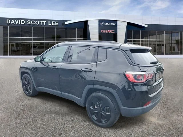 Used 2018 Diamond Black C Jeep Altitude image 3
