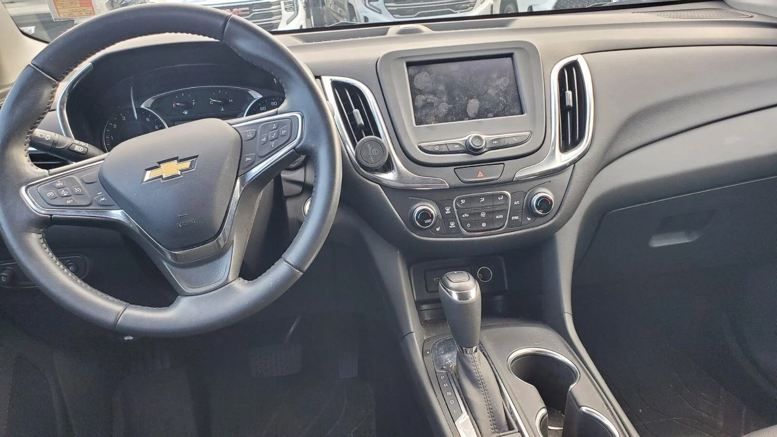 Used 2021 SILVER ICE METALLIC Chevrolet LT image 7