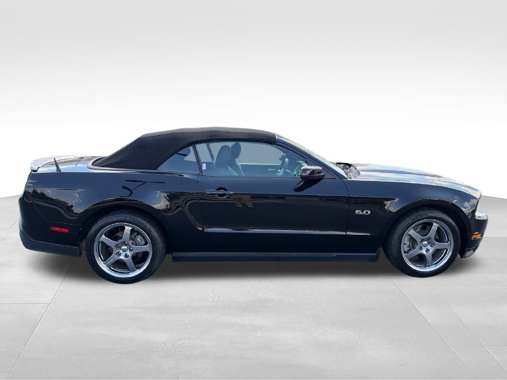 Used 2011 Black Ford GT Premium image 6