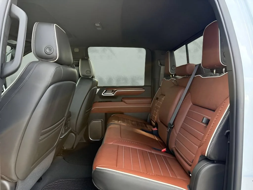New 2026 Glacier White Tricoat GMC Denali Ultimate image 31