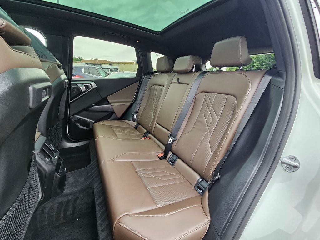 Used 2026 Alpine White BMW 30 xDrive image 19