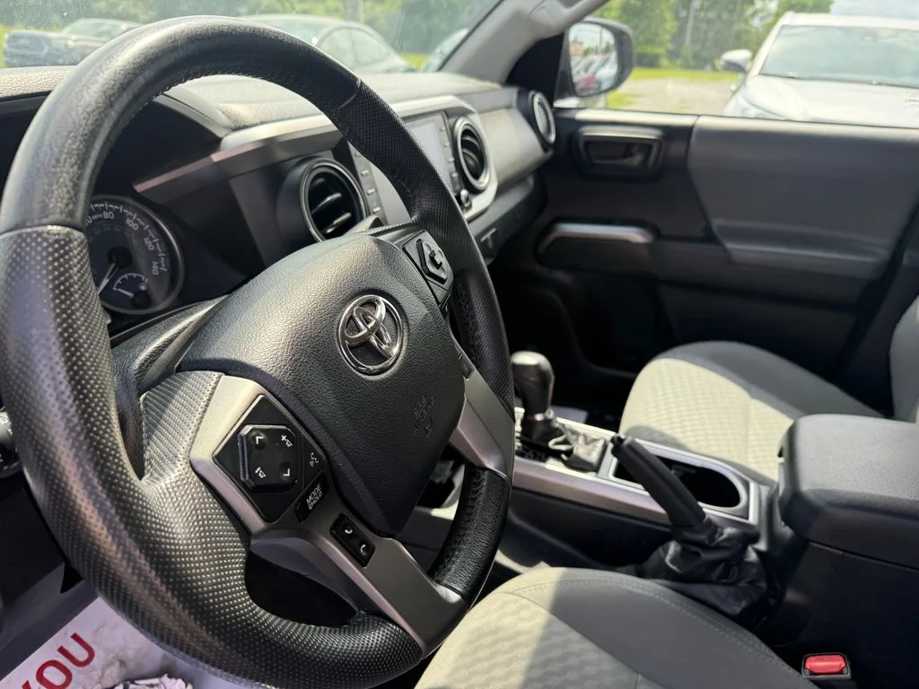 Used 2020 Gray Toyota SR5 image 22