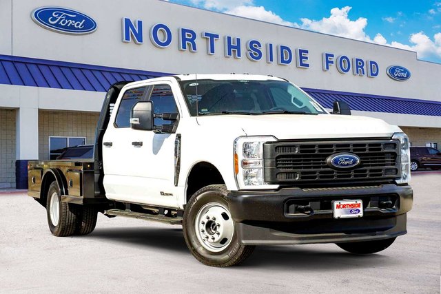 New 2026 Ford Super Duty F-350 DRW XL 4WD Crew Cab 179 WB 60 CA