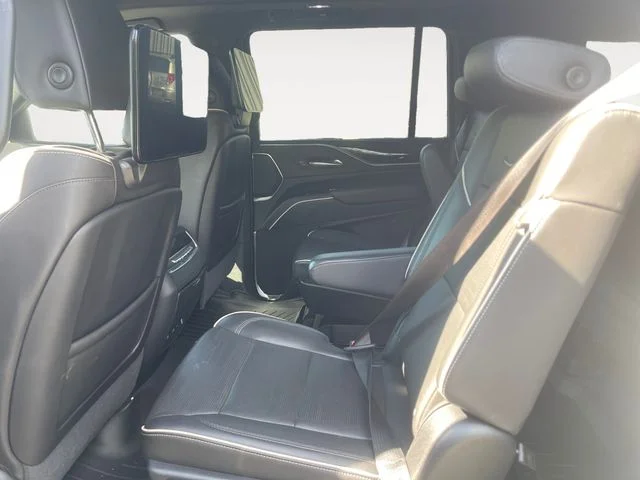 Used 2021 Crystal White Cadillac Sport image 13
