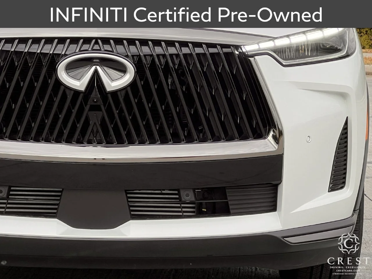 Certified Used 2027 Radiant White Black Obsidian INFINITI AUTOGRAPH image 11