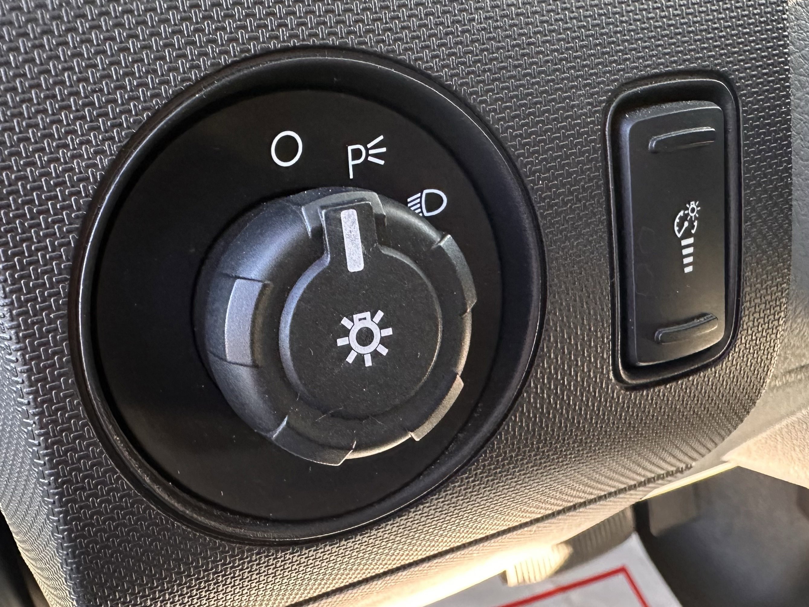 2012 Ford F-550 - Photo 12