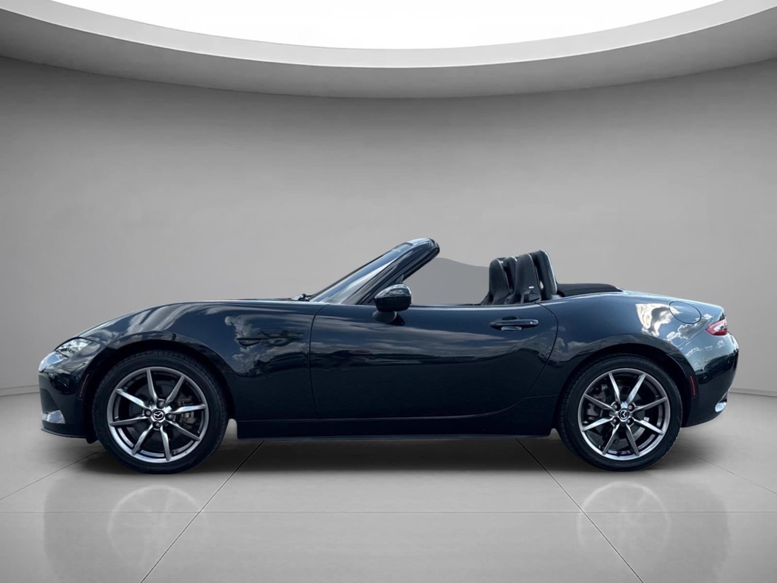 Used 2022 Jet Black Mica Mazda Grand Touring image 3