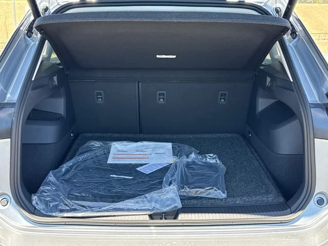 New 2026 Pyrite Silver Metallic Volkswagen 2.0T SE image 13