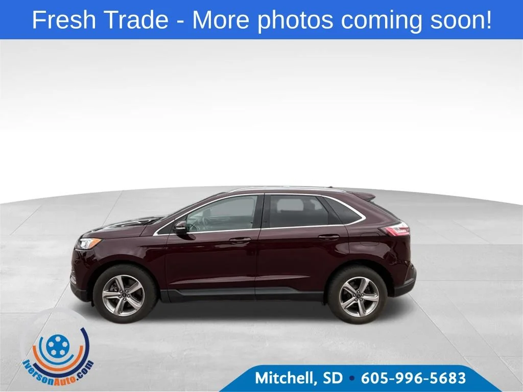 Used 2020 Red Ford SEL image 1