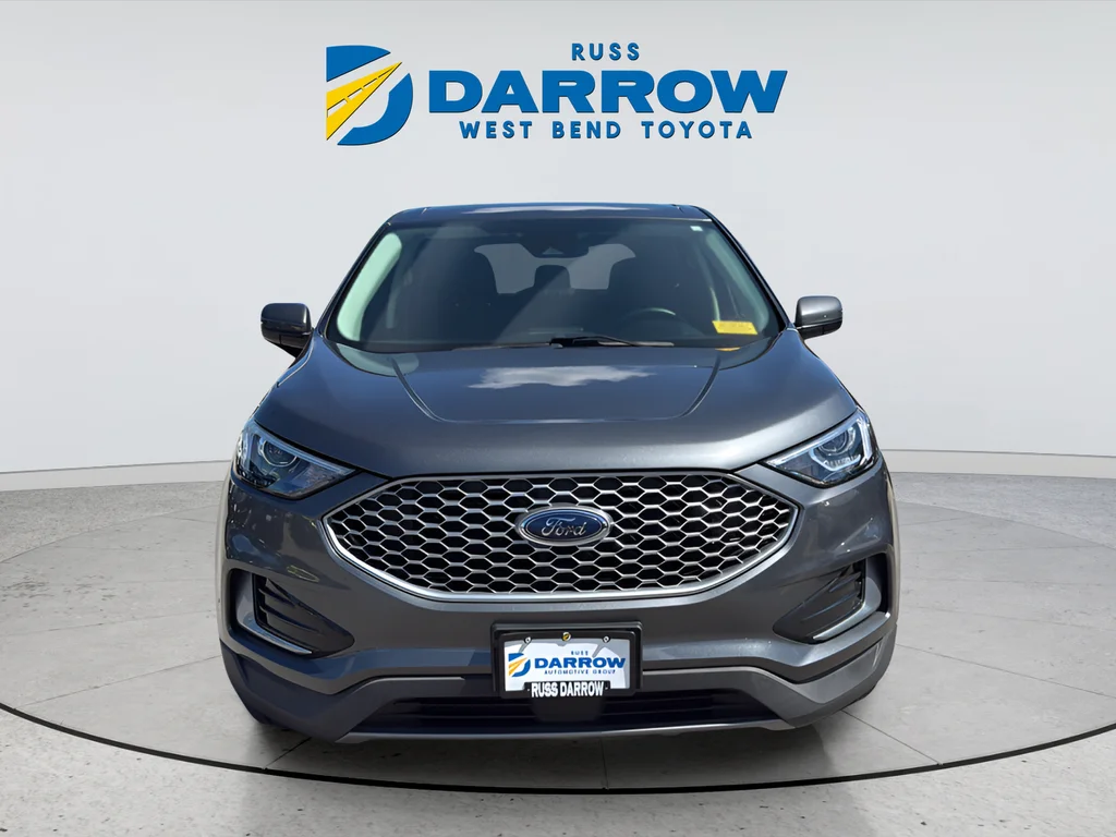 Used 2024 Gray Ford SEL image 8