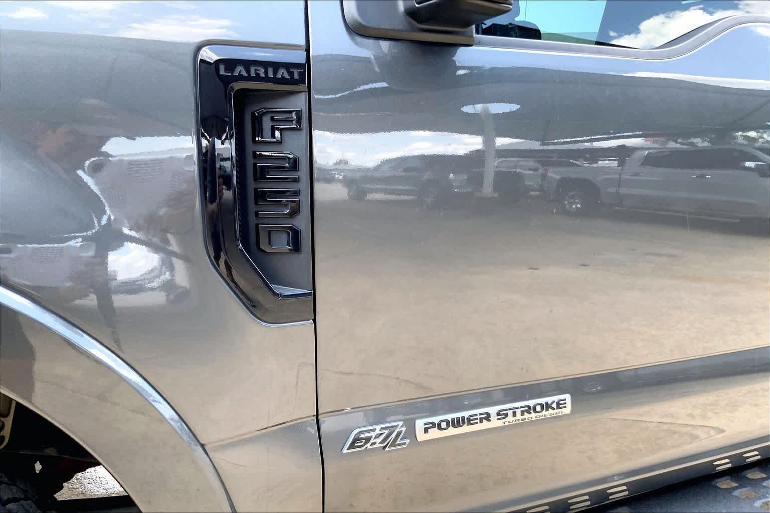 Used 2020 GRAY Ford LARIAT image 30