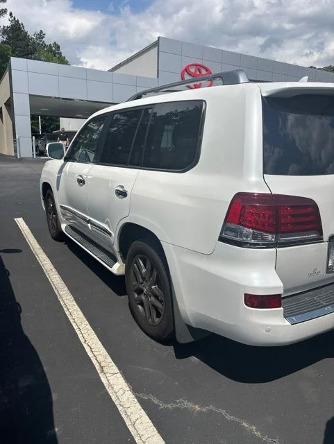 2014 Lexus LX 600 570's photo