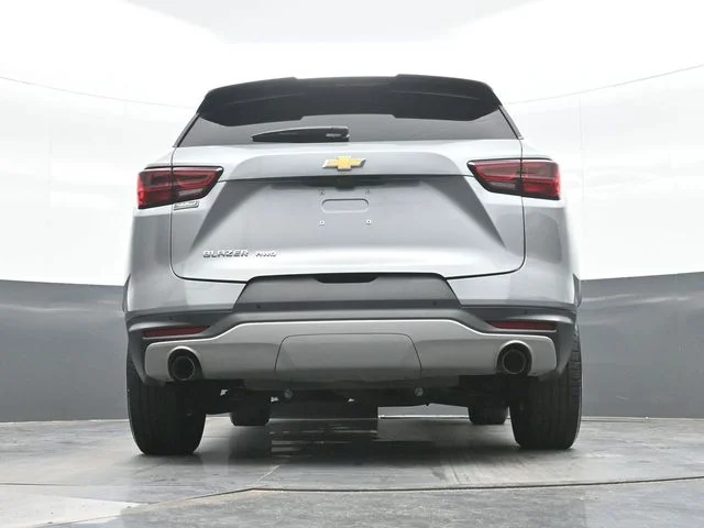 Used 2024 Gray Chevrolet LT image 18