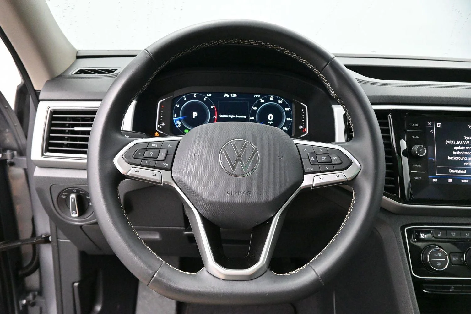 Used 2022 Pyrite Silver Metallic Volkswagen 2.0T SE w/Technology image 15