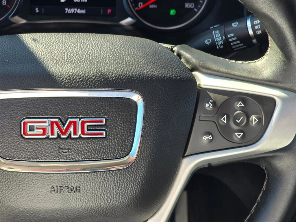 Used 2023 SUMMIT WHITE GMC SLT image 19