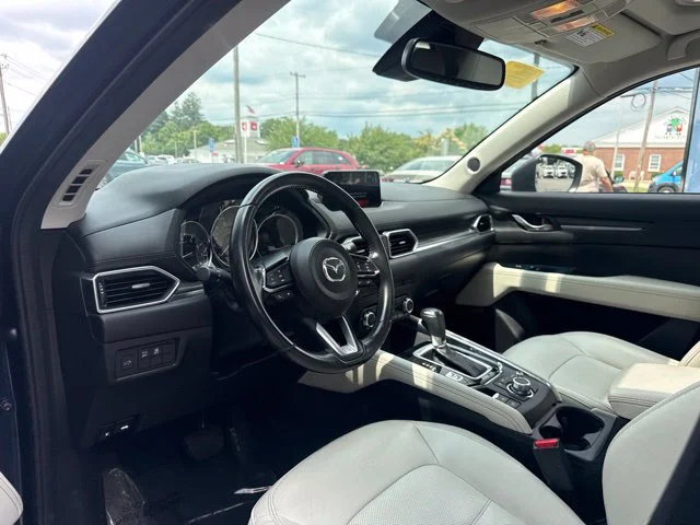 Used 2018 Blue Mazda Grand Touring image 9