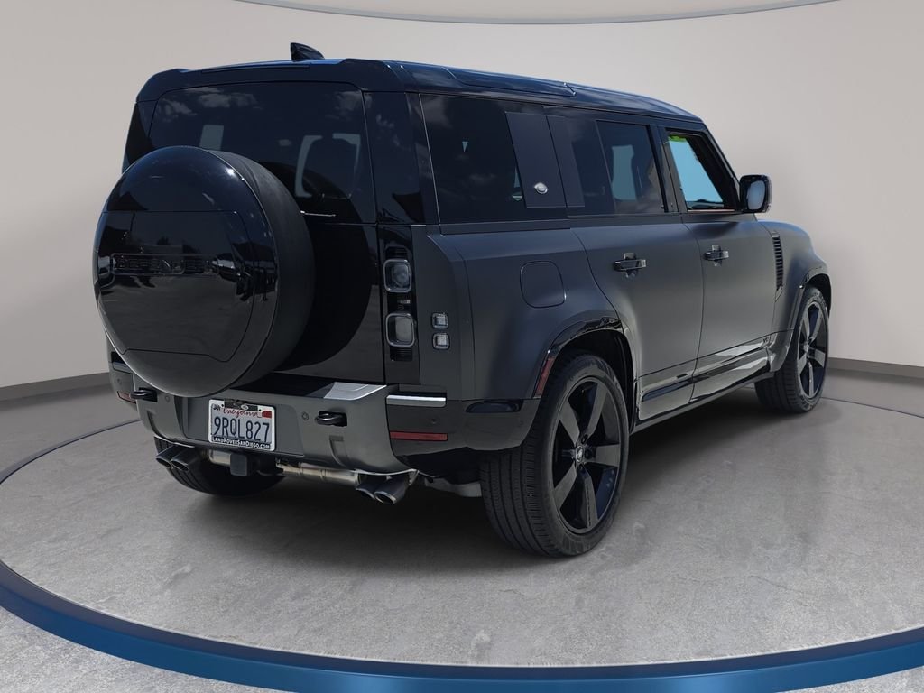 Certified Used 2024 Gray Land Rover Carpathian Edition image 5