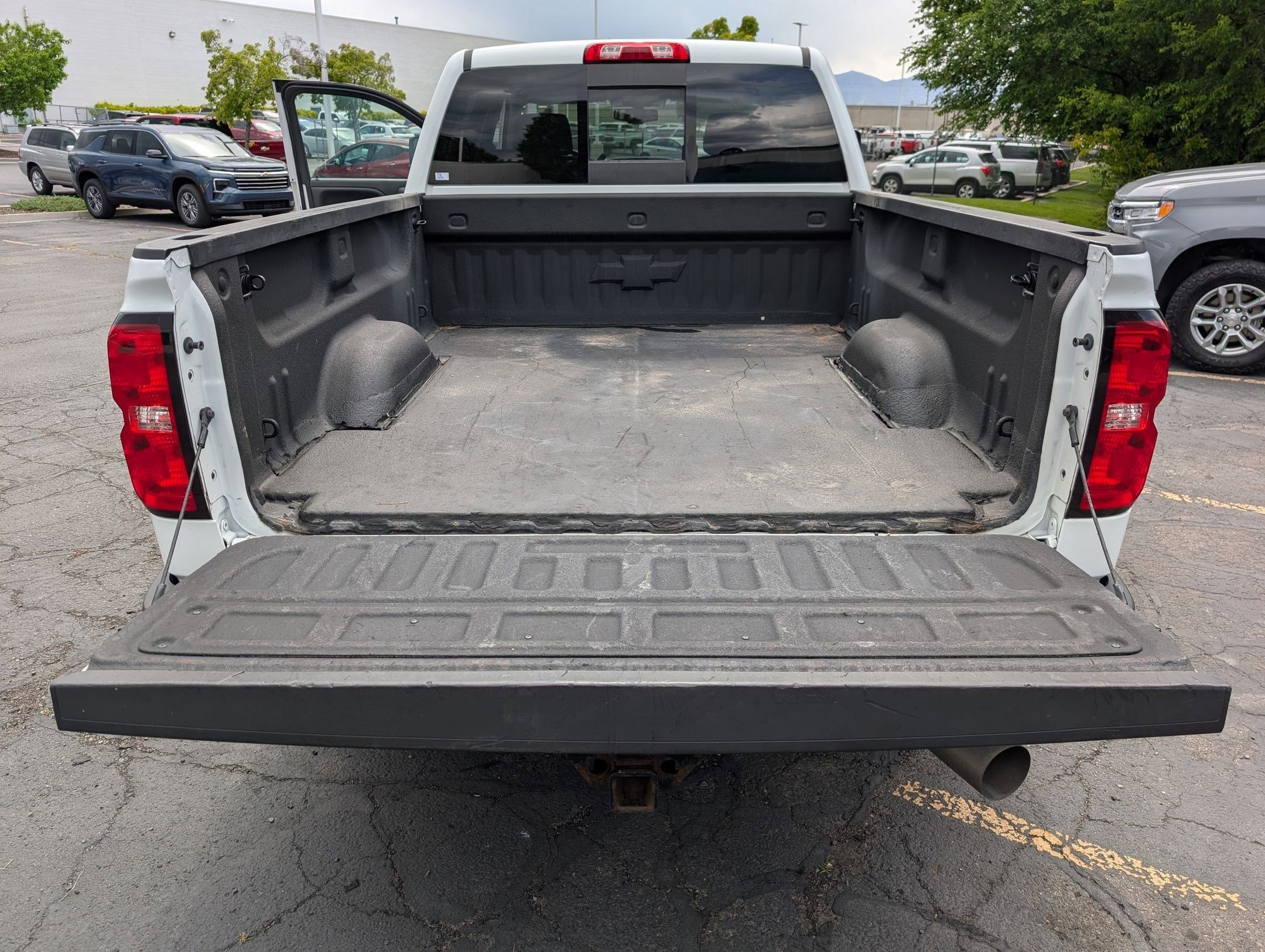 Certified Used 2017 SUMMIT WHITE Chevrolet LTZ image 29
