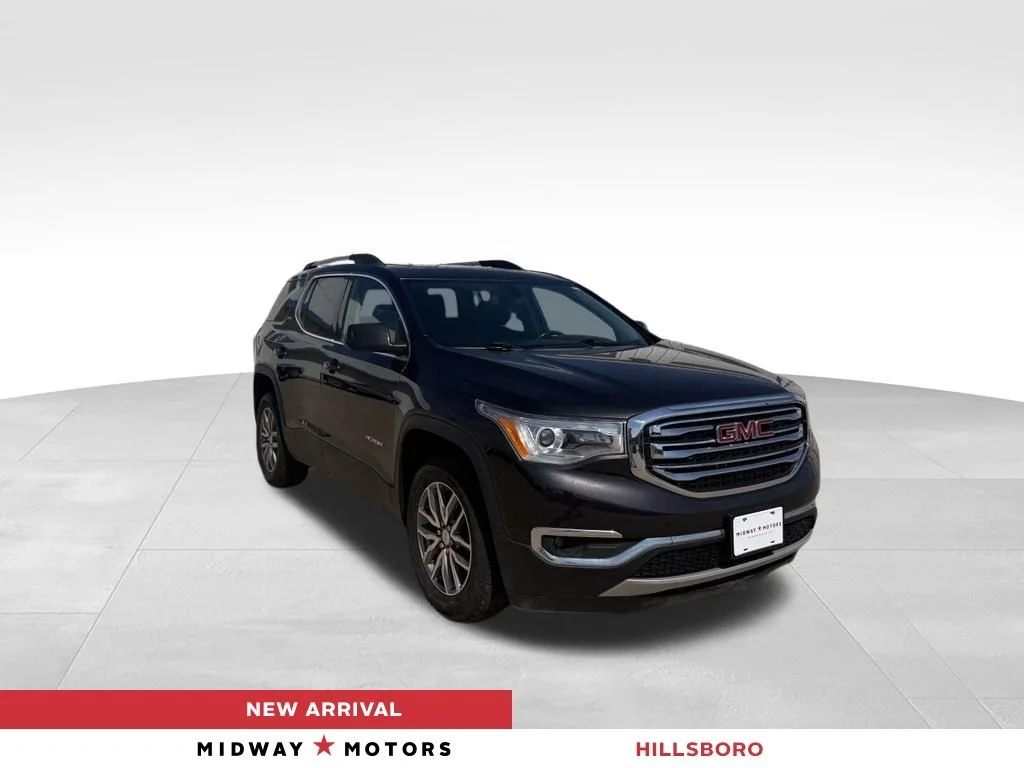 Used 2018 Silver GMC SLE-2 image 1