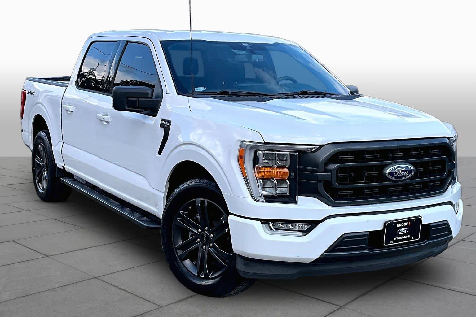Used 2022 Oxford White Ford XLT image 5