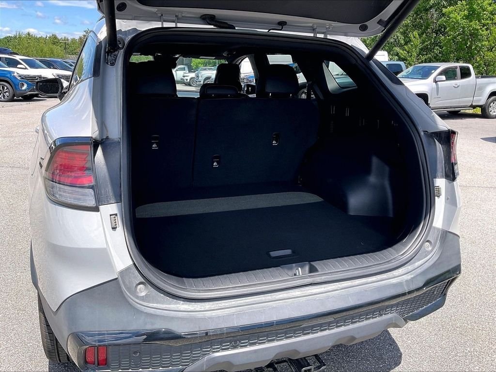 Used 2025 Wolf Gray Kia X-Line image 33