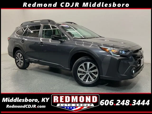 2025 Subaru Outback Premium's photo