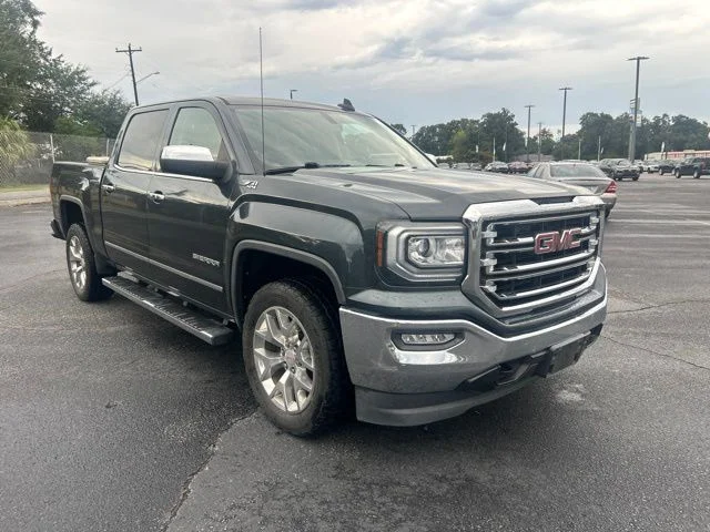 Used 2018 Gray GMC SLT image 6
