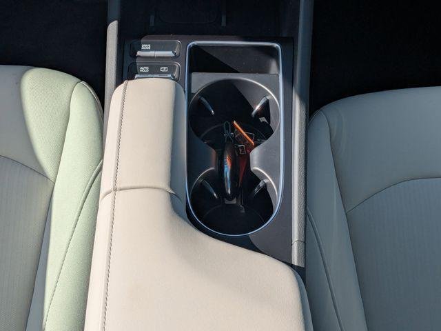 2025 Hyundai Sonata Hybrid SEL - Photo 18
