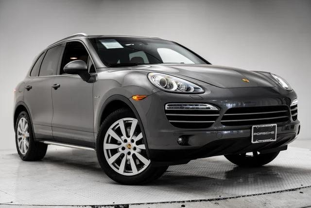 Used 2014  Porsche Diesel Platinum Edition image 57