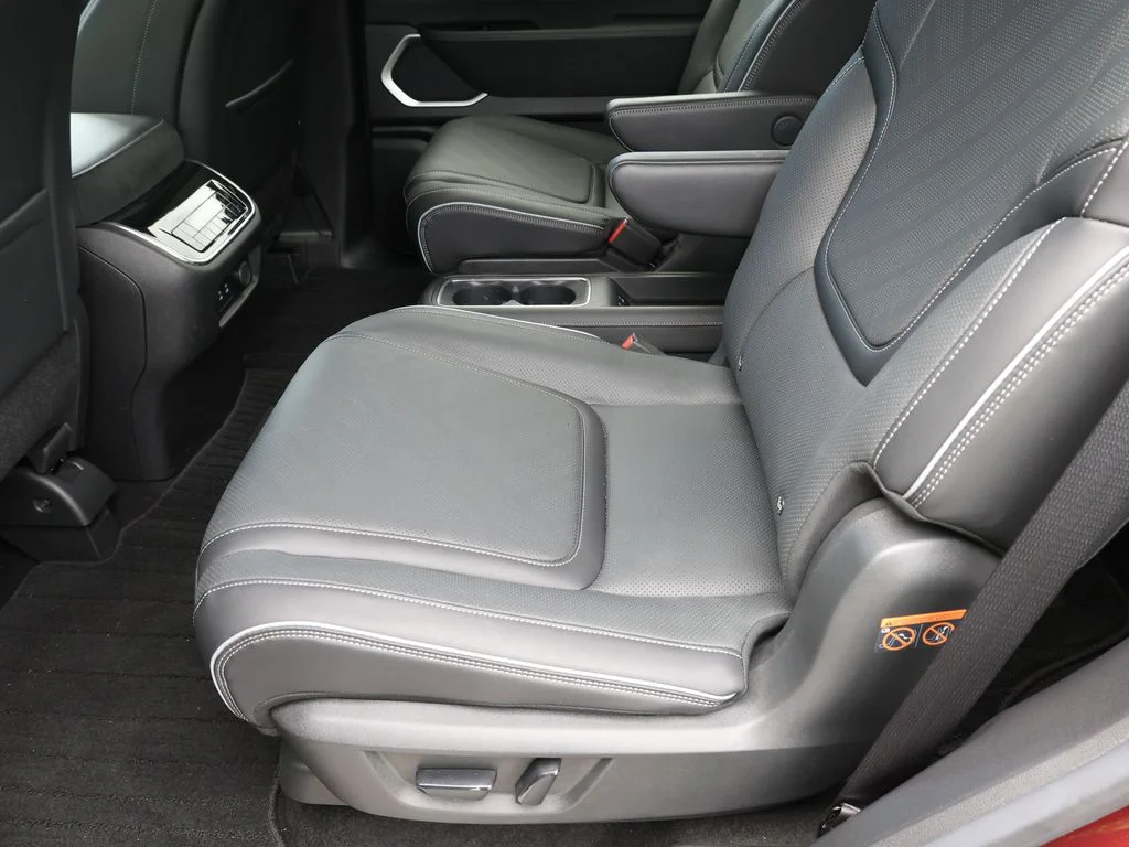 Certified Used 2025 Red INFINITI LUXE image 21