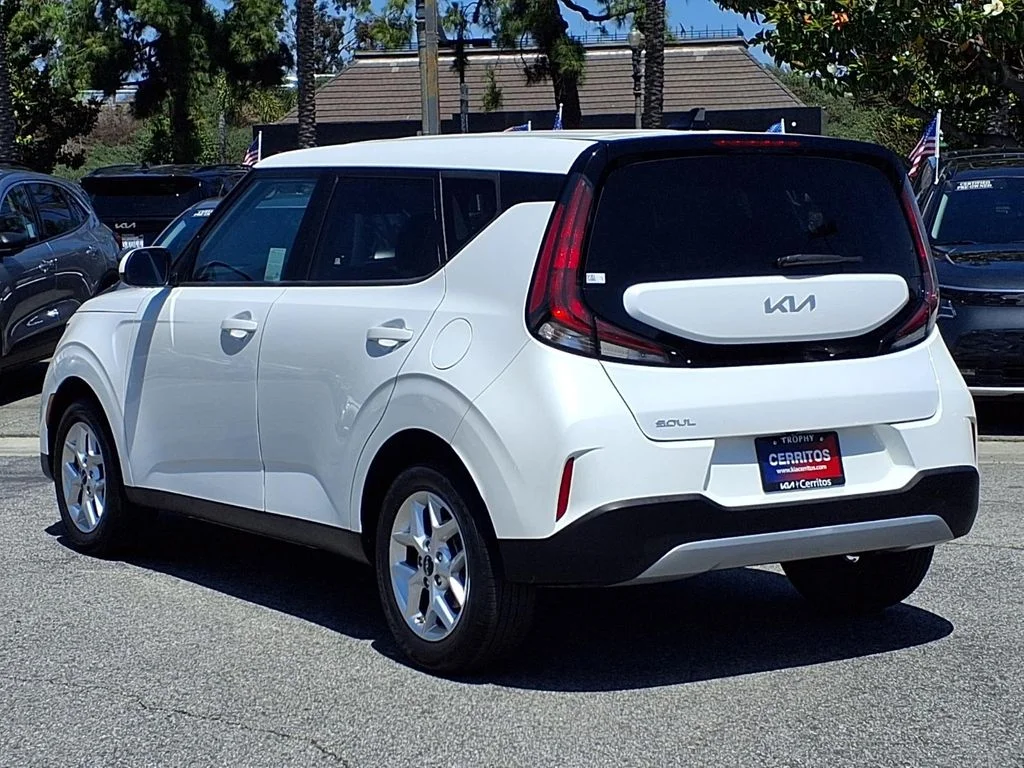 Certified Used 2024 White Kia LX image 3