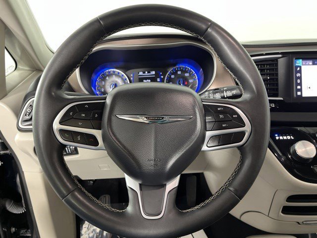 Certified Used 2023 Brilliant Black Crystal Pearlcoat Chrysler LX image 16