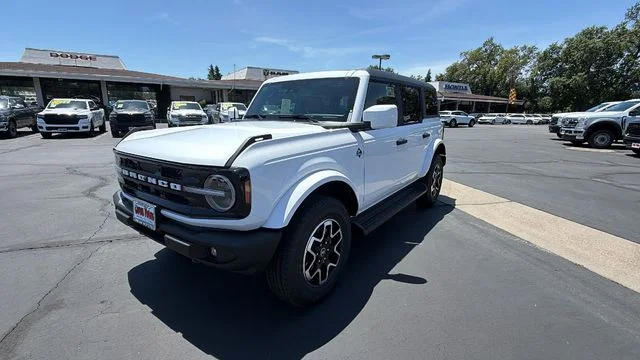 2026 Ford Bronco Outer Banks®
