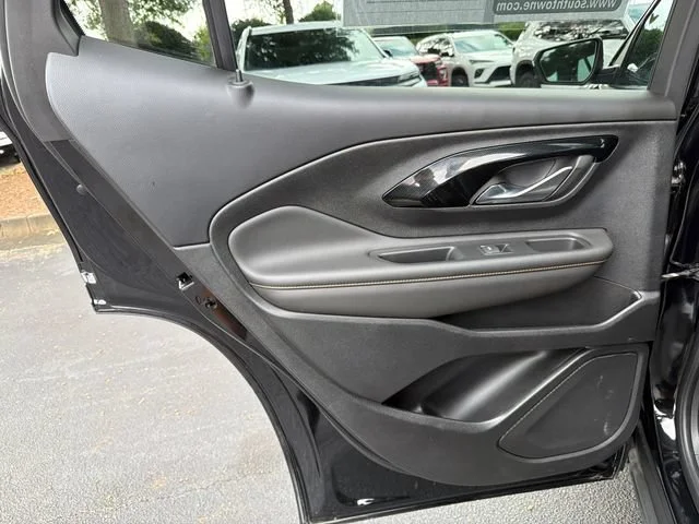 Used 2023 Ebony Twilight Metallic GMC AT4 image 22