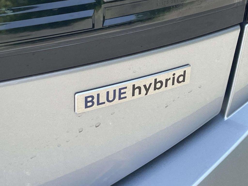 New 2026 Silver Hyundai Blue image 8