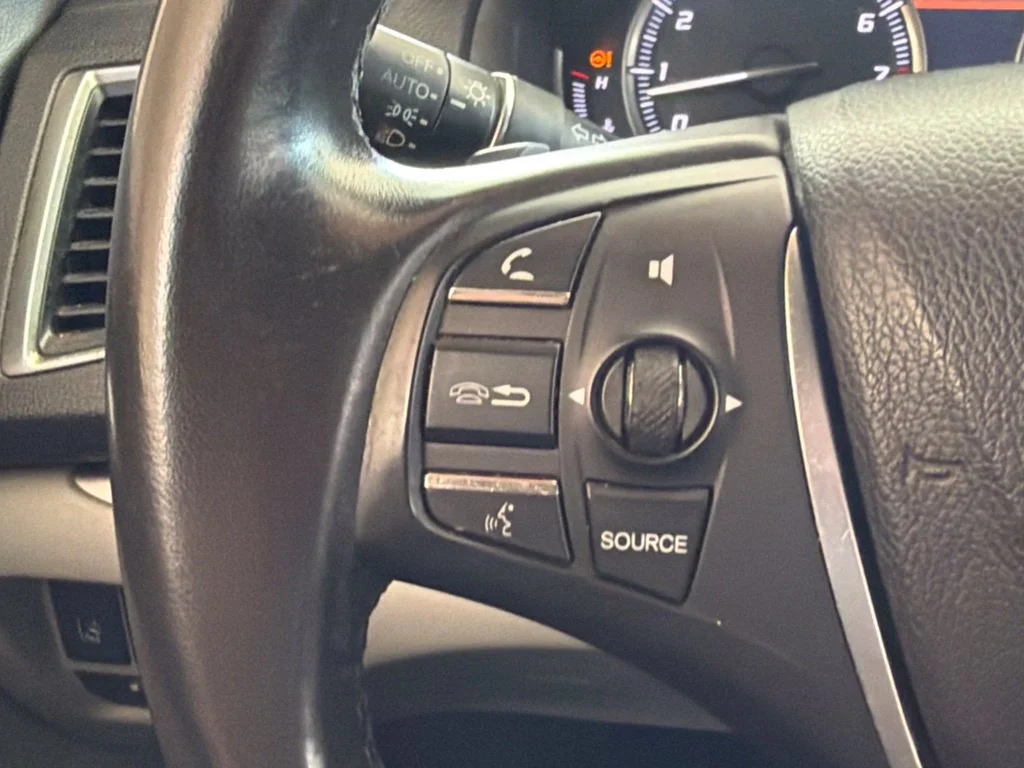 Used 2015 Black Acura Tech image 23