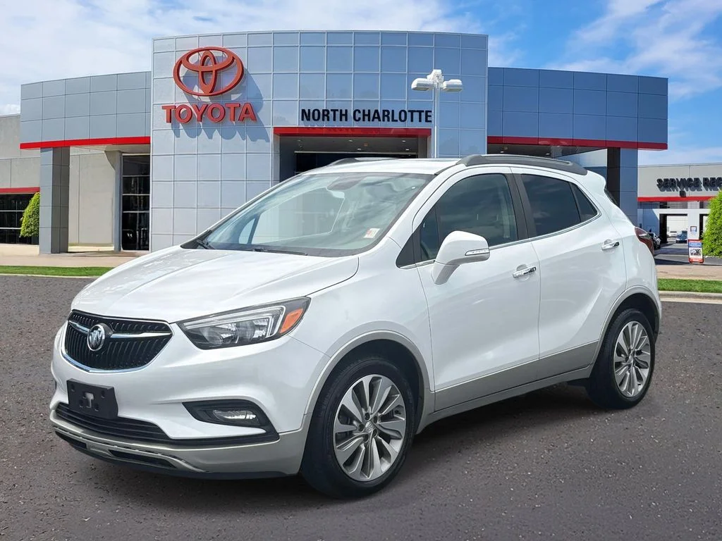 Used 2017 White Buick Preferred II image 3