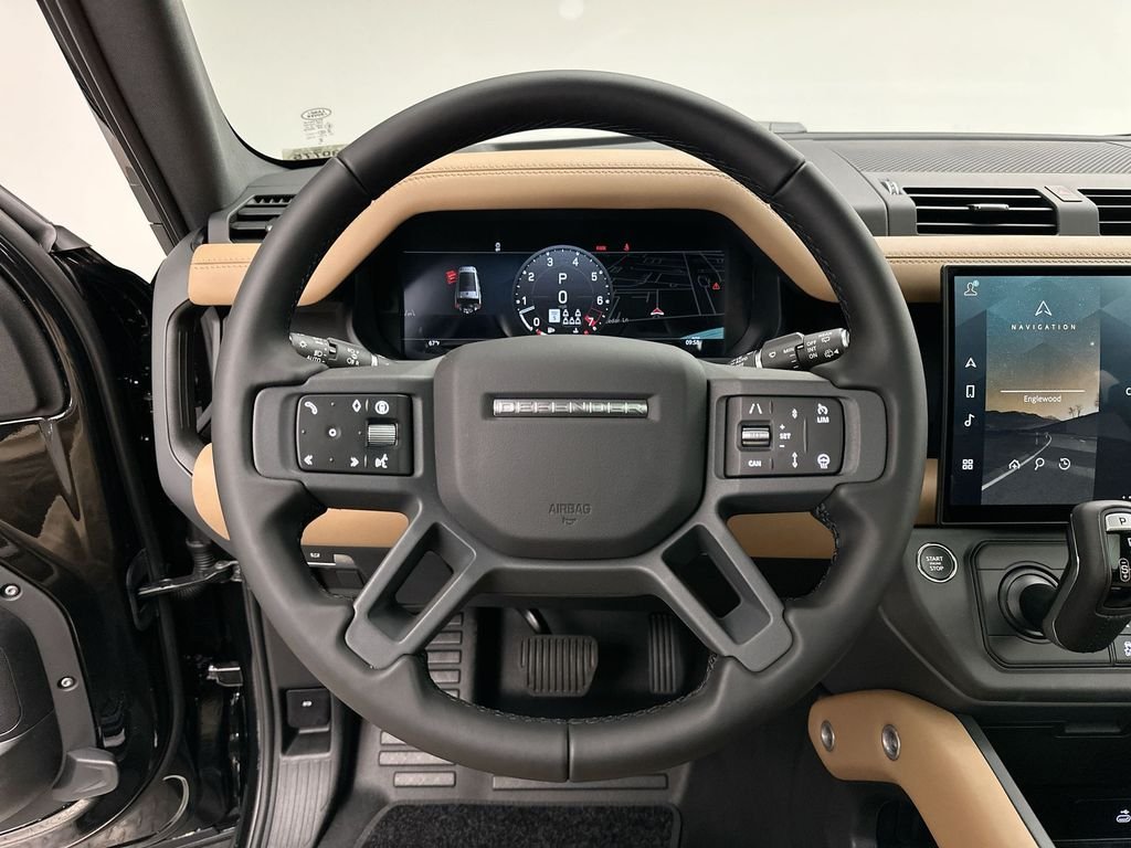New 2026 Santorini Black Land Rover X-Dynamic SE image 16