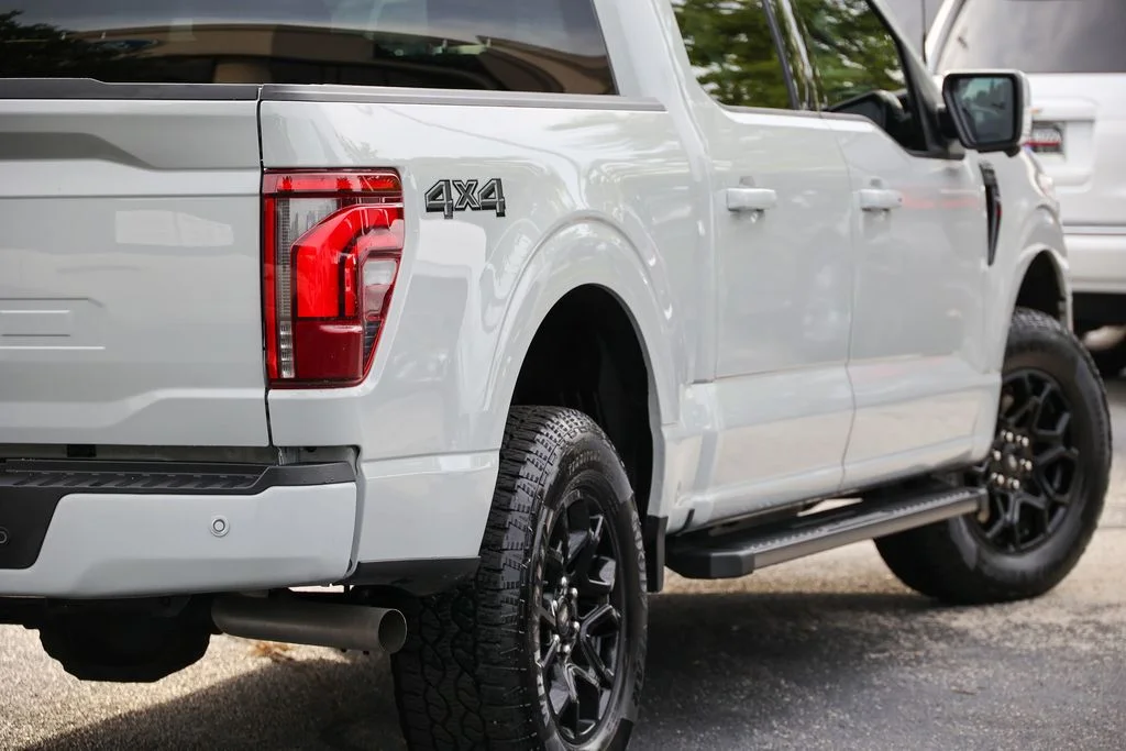 Used 2026 White Ford Lariat image 12