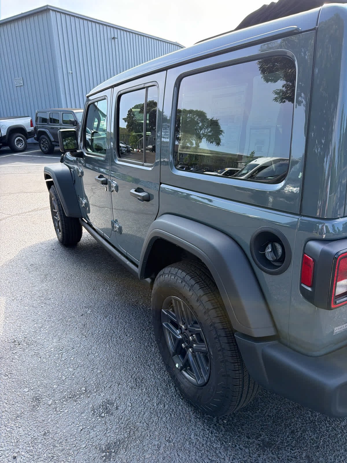 New 2026 Anvil Clearcoat Jeep Sport S image 14