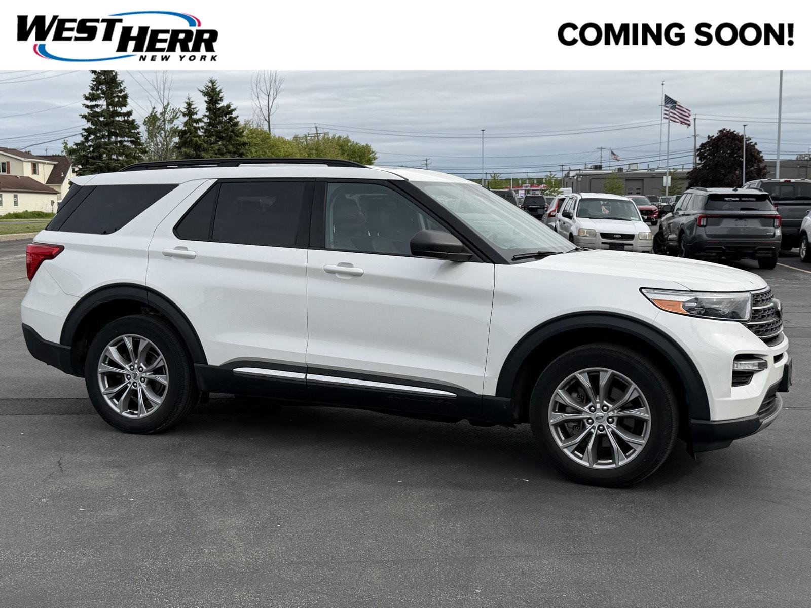 2022 Ford Explorer XLT 4WD's photo